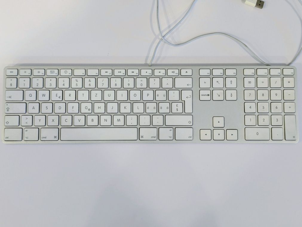 Клавіатура Apple A1243