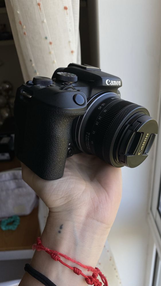 Canon EOS R10 + Objetiva RF-S 18-45mm