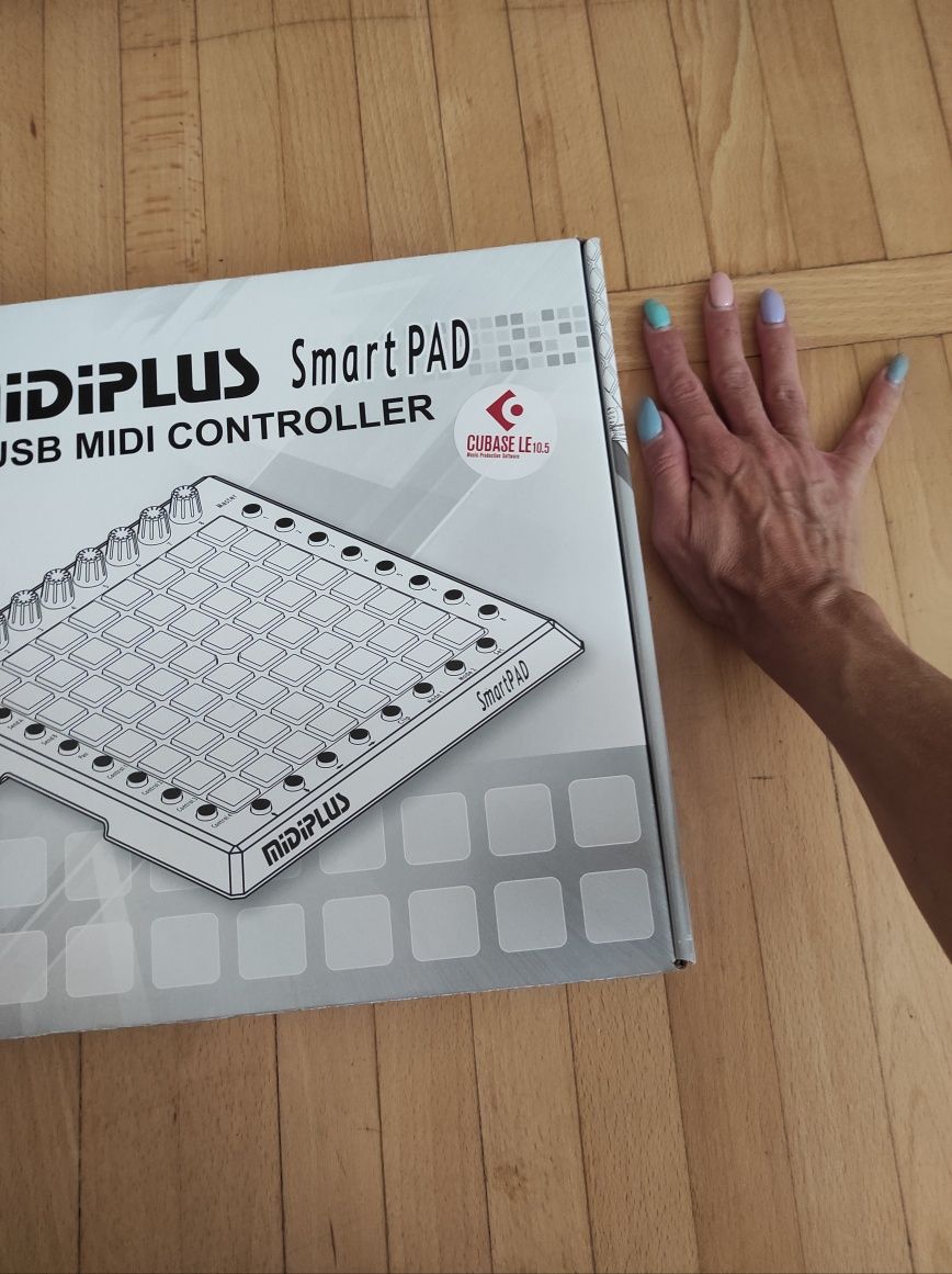 Midiplus Smardpad S + Cubase LE kontroler z 64 padami nowy na gwarancj