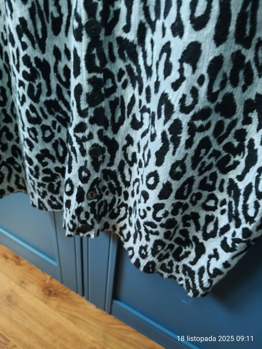 Sweterek panterka L/40 za darmo Linda Mathews