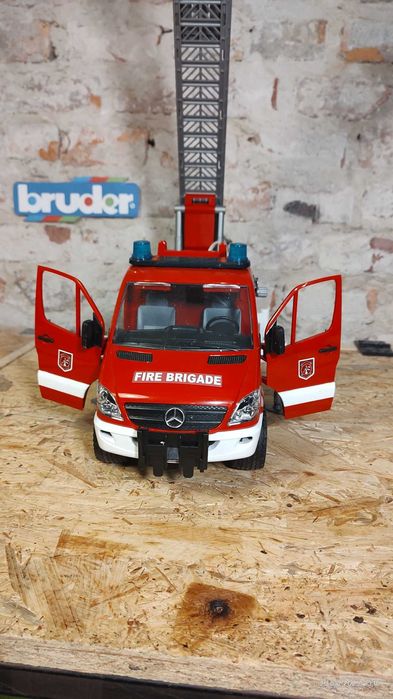 BRUDER Mercedes-Benz Sprinter straż pożarna