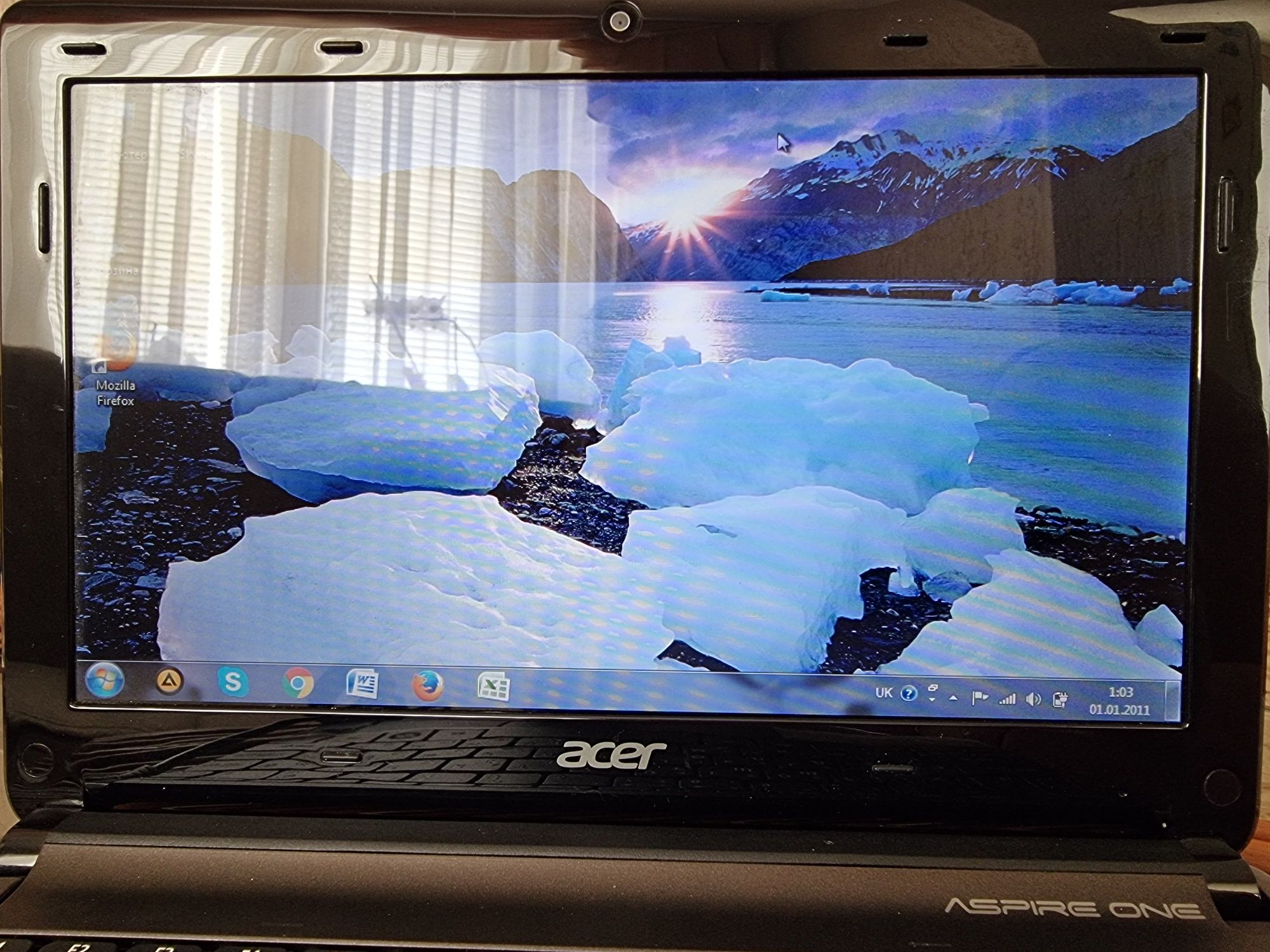 Нетбук  Acer Aspire One D270 Black