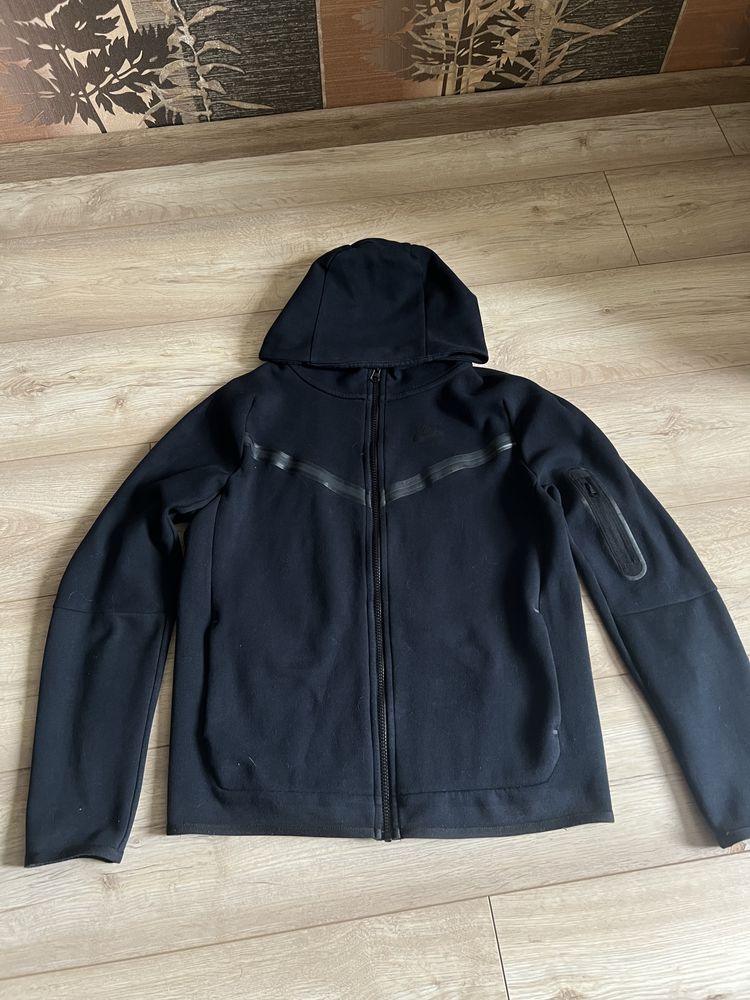 nike tech fleece