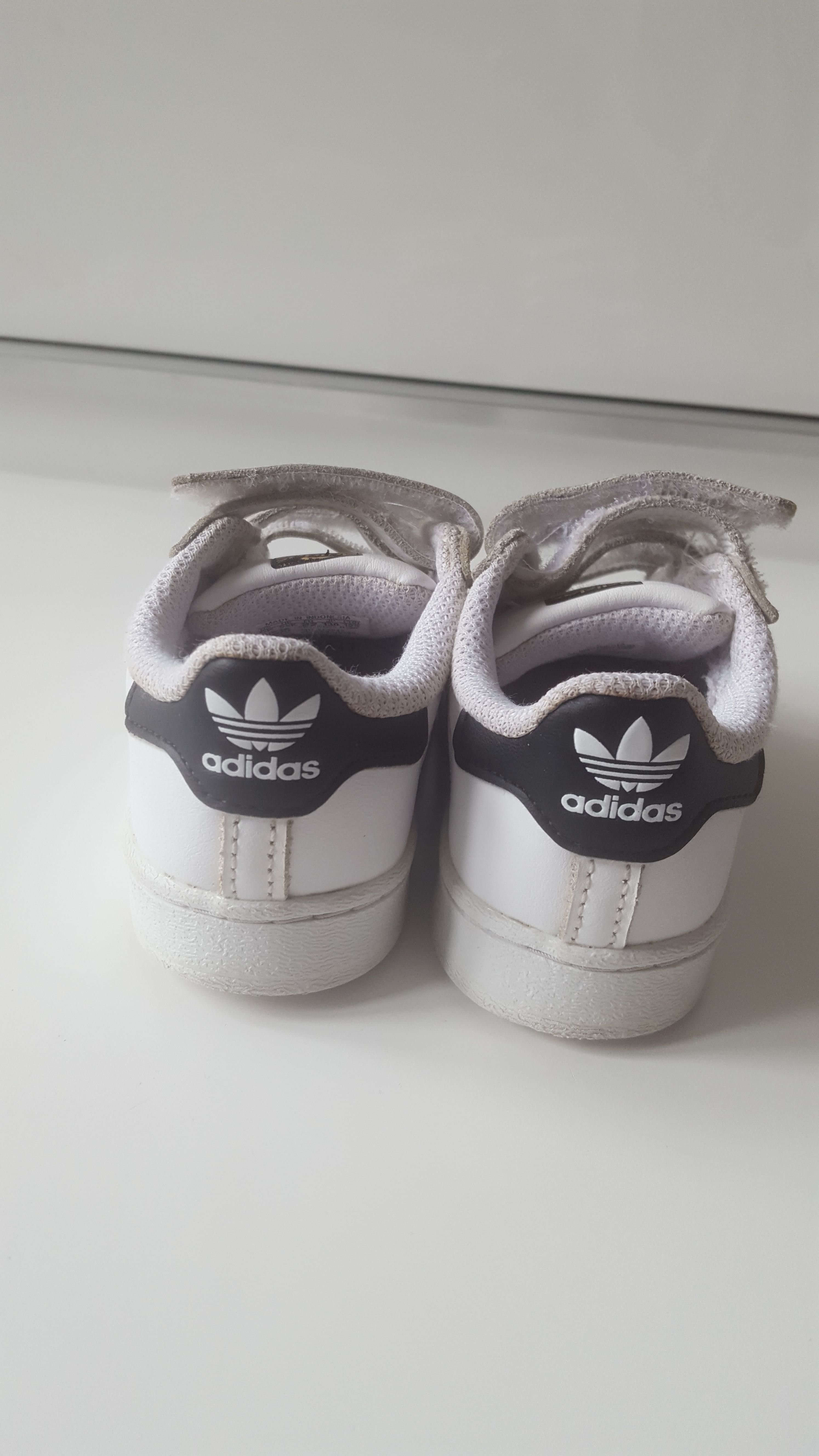 Buty Adidas Superstar rzepy r.22 lub 26 używane