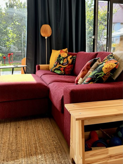 Sofa 3 osobowa nierozkladana z podnóżkiem