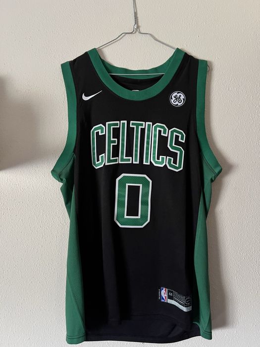 Camisolas Desportivas Autênticas Dortmund e Celtics