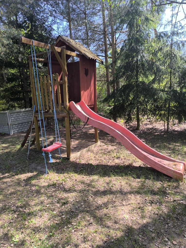 Drewniany domek na działkę dla dzieci z slizgawka ,huśtawka, piaskowni