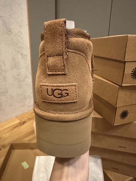 Натуральні, 5 см підошва! UGG mini platform уггі в наявності.