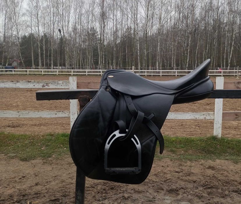 Siodło Kentaur  17,5" skokowe