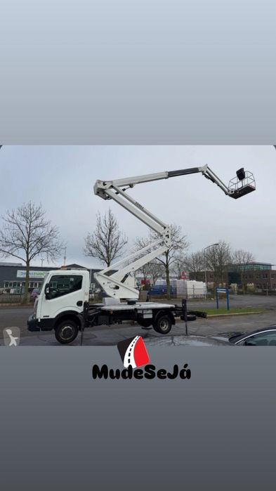 Elevador Exterior  / Plataforma Elevatória / Grua