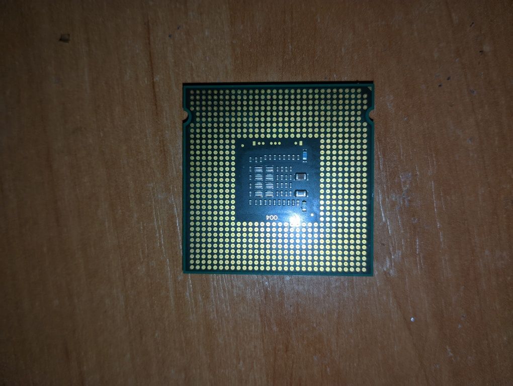 Процесор для ПК Intel core E5300 socket 775