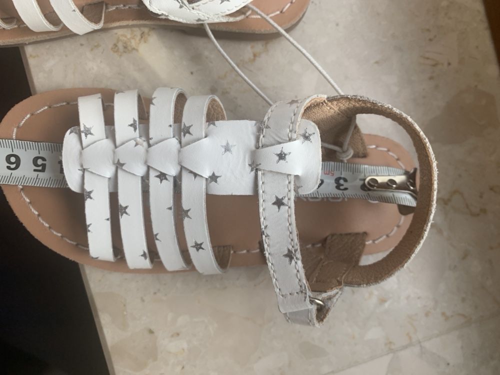 Nowe Sandały skórzane Okaidi rozmiar 26, wkładka ok 15,5 - 16 cm