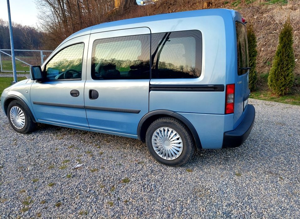 Opel Combo //  oryginalny przebieg // serwisowany