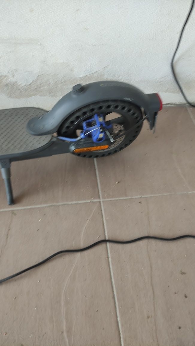 Trotinete Elétrica Xiaomi Mi Electric Scooter 3 Preta