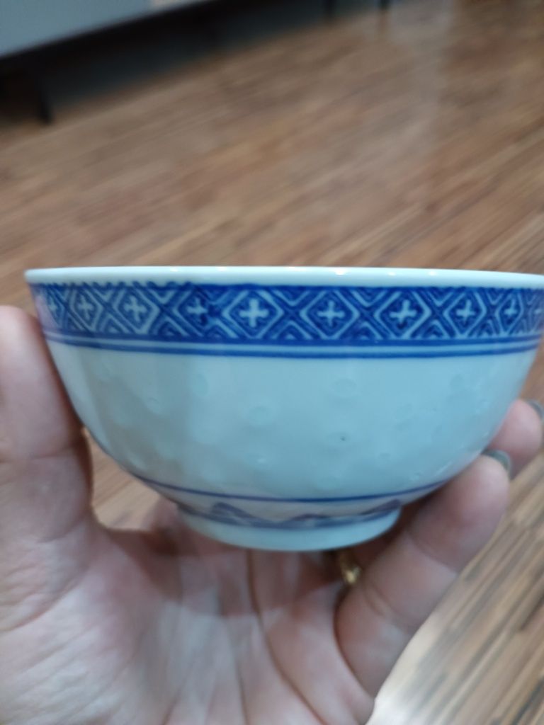 Miseczka z chińskiej porcelany z łyżeczką