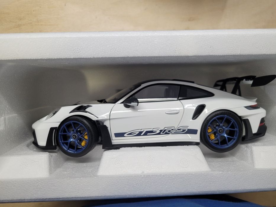 Porsche 911 992 Gt3 RS 1:18 Norev