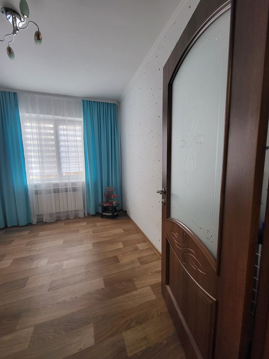 Продам  3 х комн.кв .Хортицкой  / 2 этаж  / квартира с ремонтом