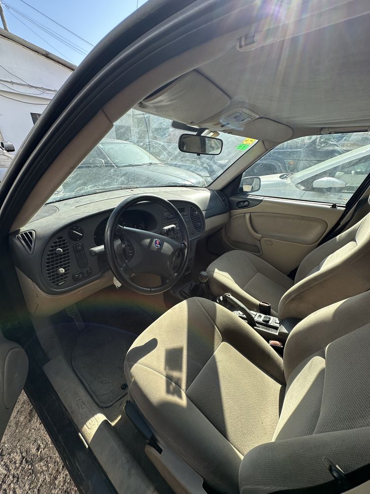 Saab 93 para peças