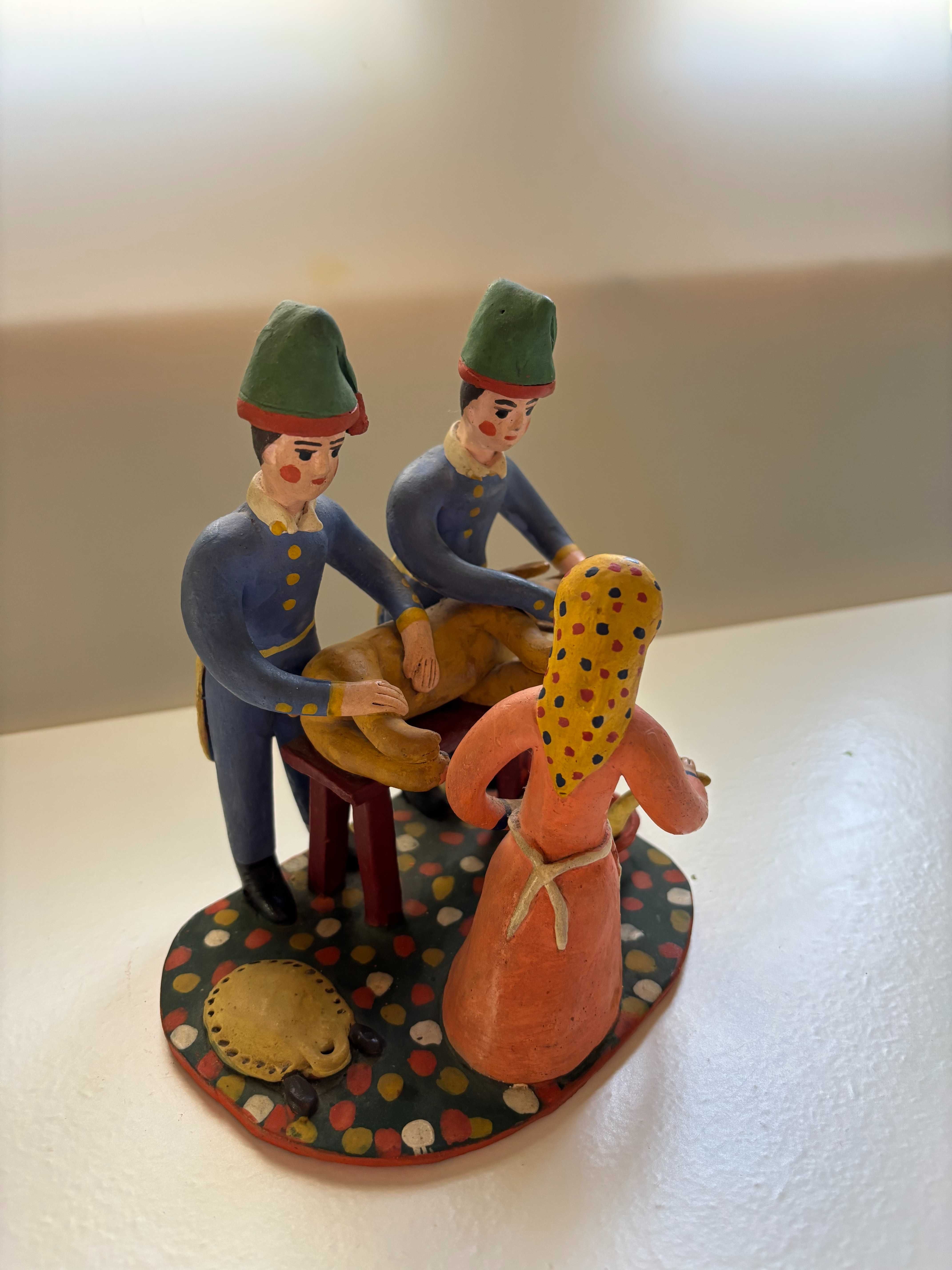 Figuras de Estremoz. Rara e antiga. Matança do porco.