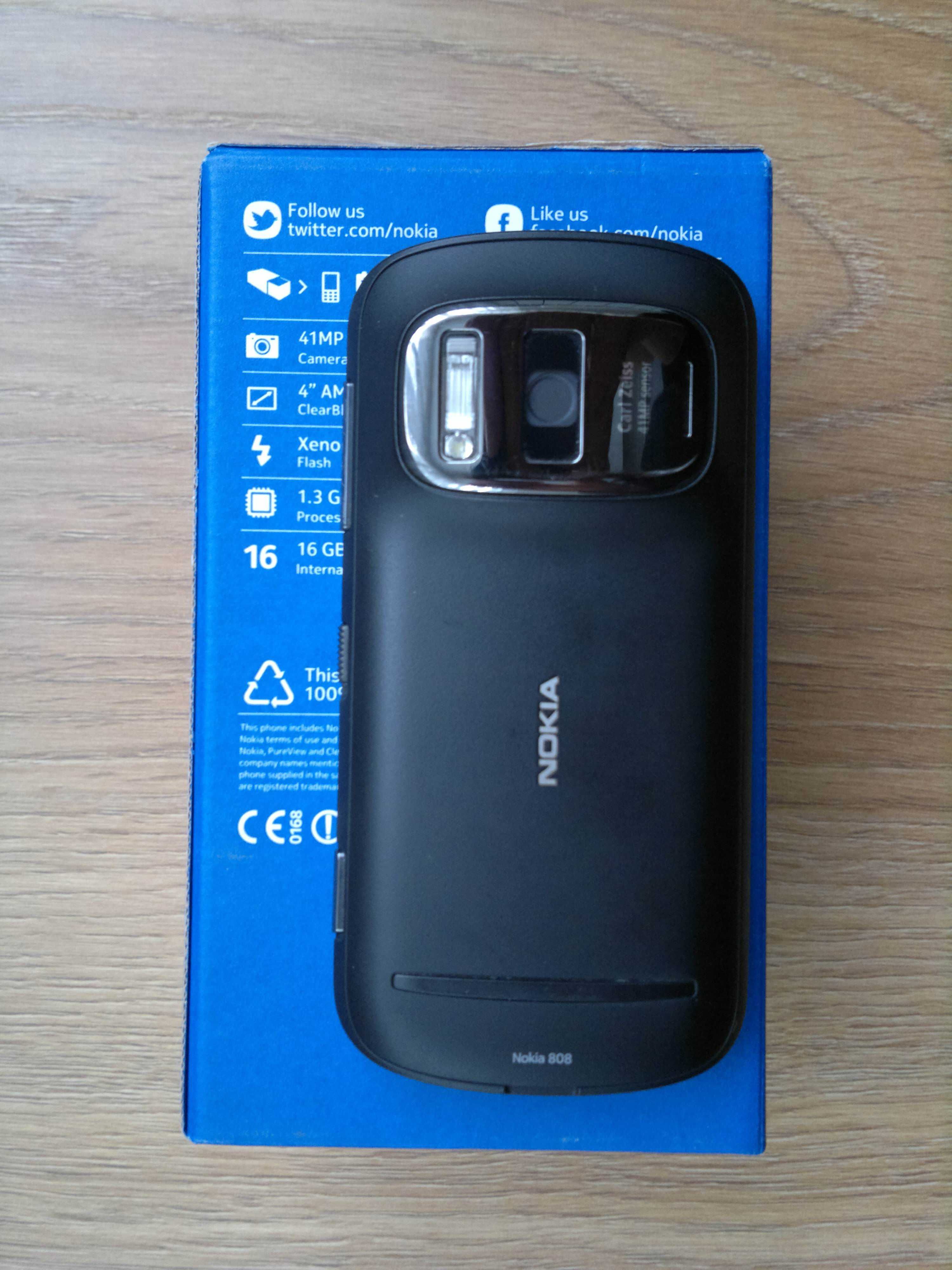 Nokia 808 PureView