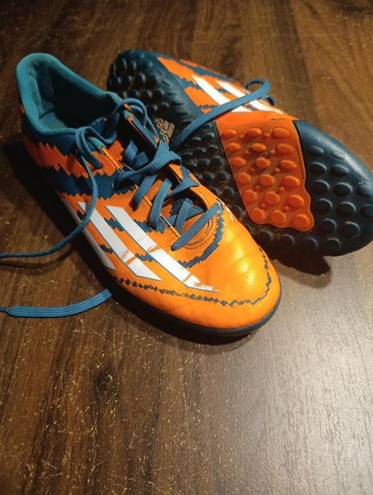 Buty do piłki nożnej