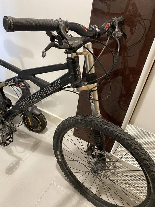 Cannondale з амортизатором Lefty