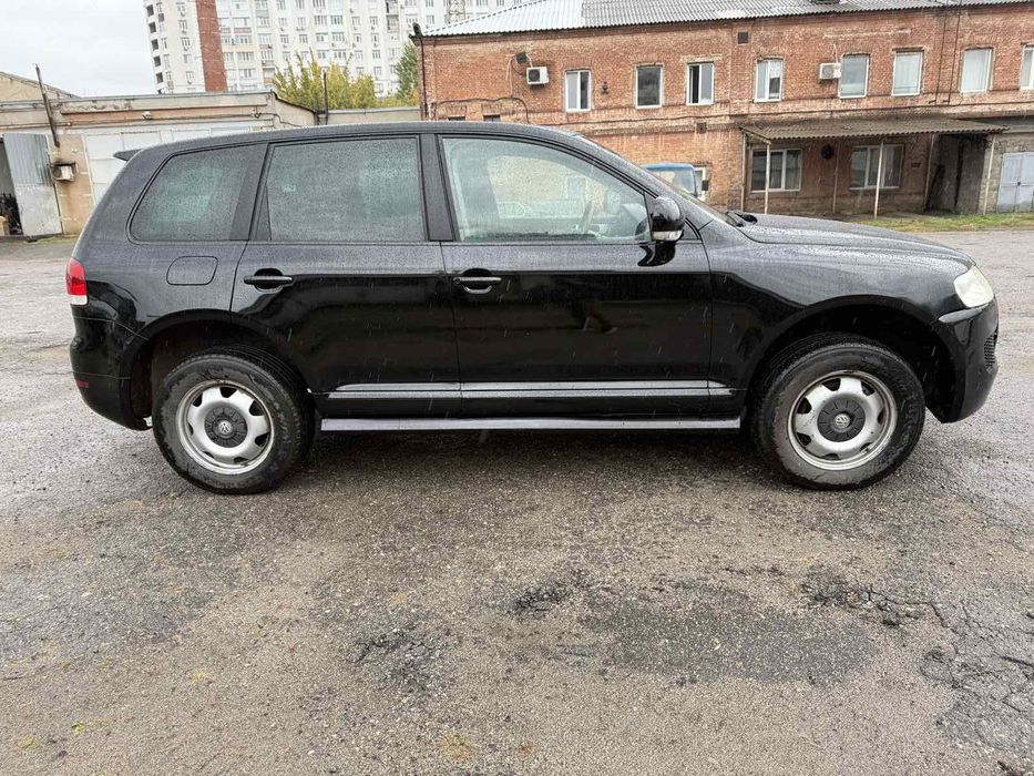 Volkswagen Touareg 2007рік 2,5дизель АКПП повний привід 4х4 гарний