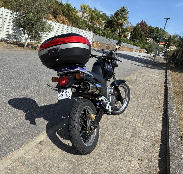 Honda slr 650  Carta A2 24,5 KW ou 33.3 Cv. Vigor Dominator troco