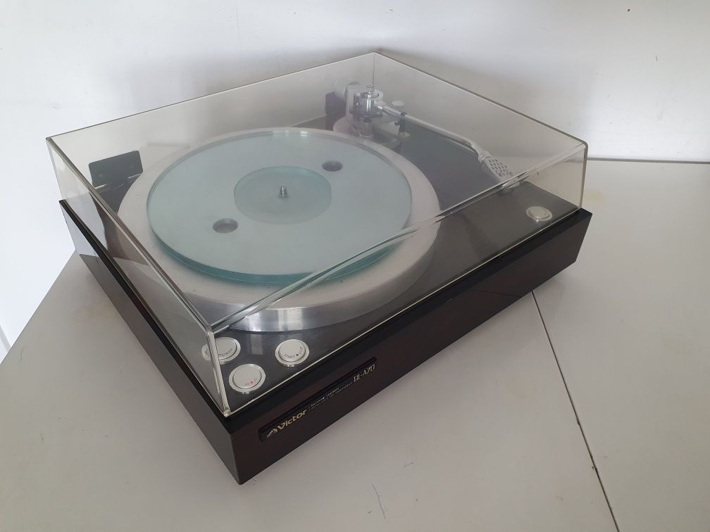 Victor QL-A70  , najwyższy model . Gramofon direct drive