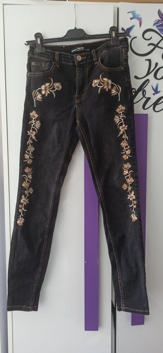 Spodnie Stradivarius 36