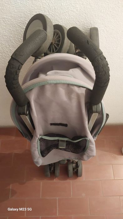 Carrinho bebé marca Maclaren