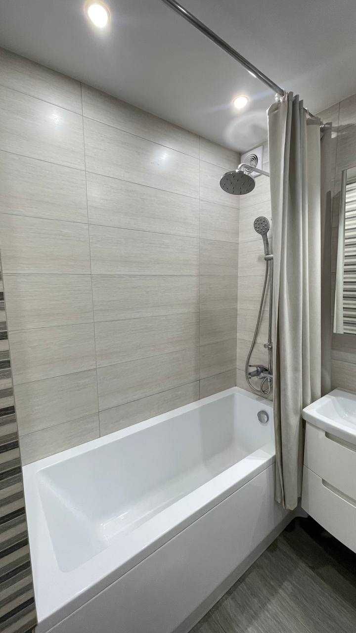 Продаж 2-кімнатної квартири на пр. Миру