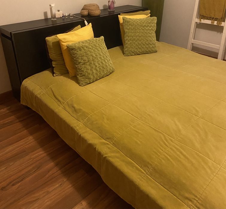 Cama Ikea Malm  c/ estrado + cabeceira