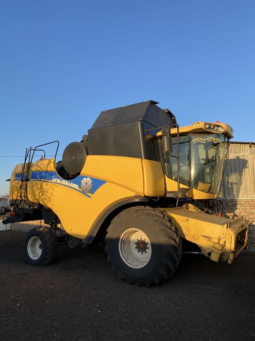Зернозбиральний комбайн New Holland cx 6090