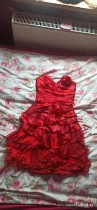 Sukienka balowa czerwona