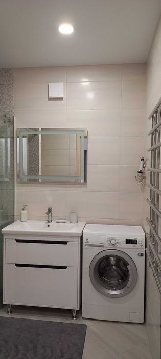 Квартира Погодинно/Подобово. Новобудова біля центру!