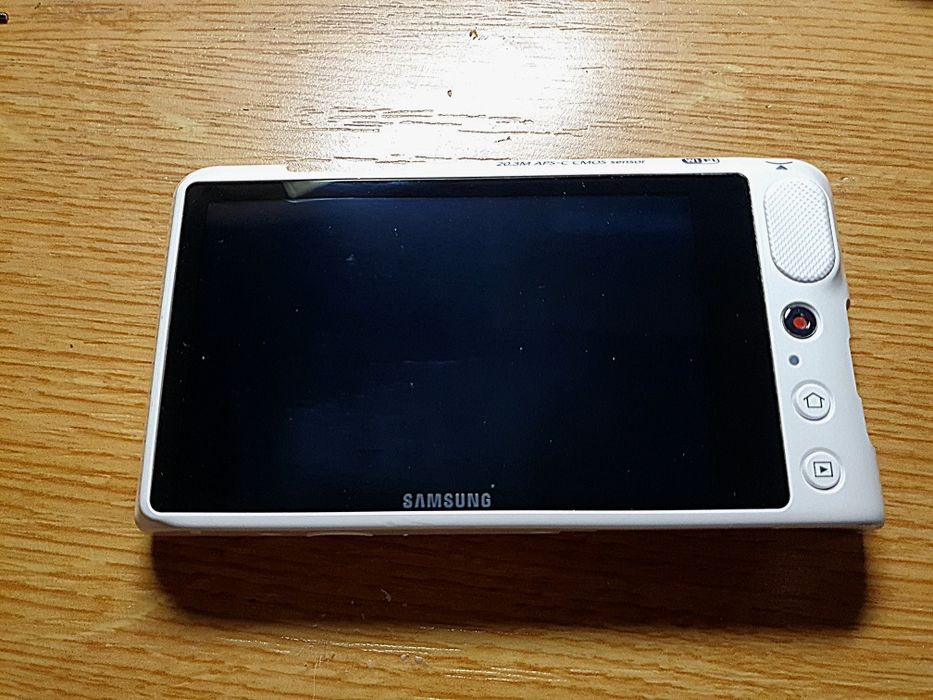 Экран для Samsung nx 2000