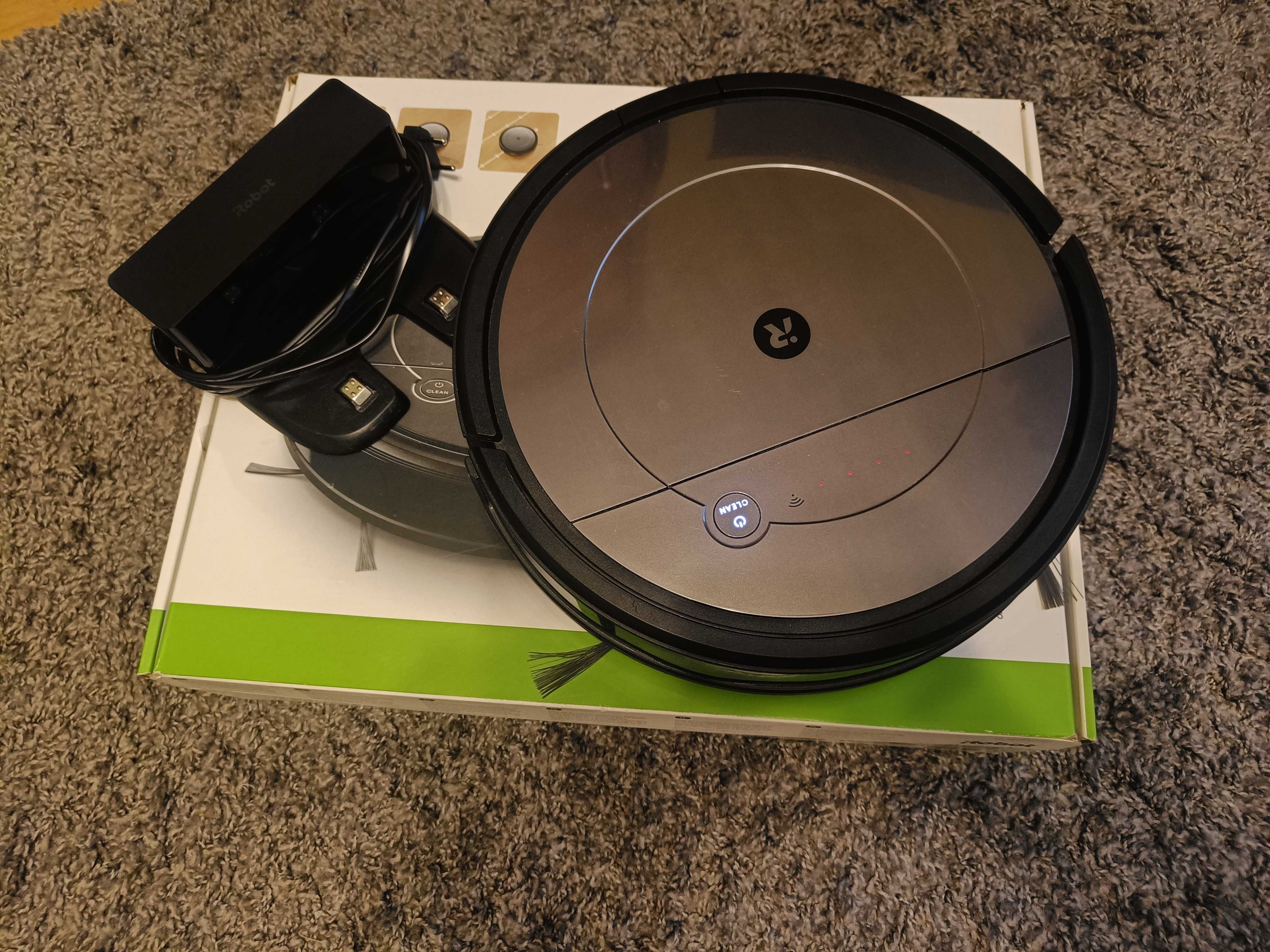 Robot Roomba Combo mopująco odkurzajacy.