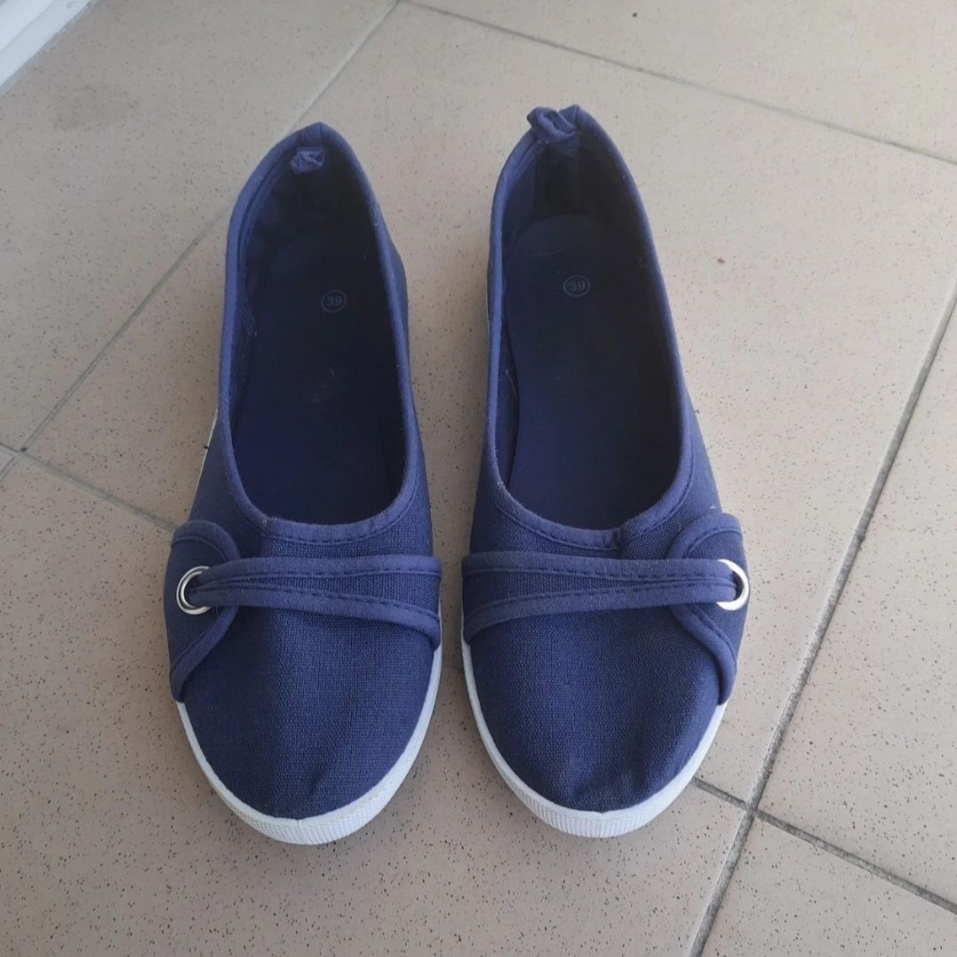 Granatowe baleriny