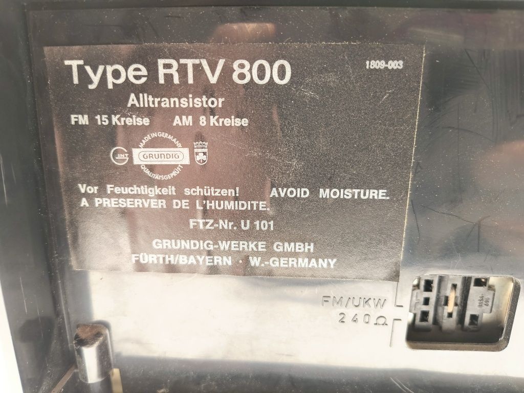 Amplituner Grundig RTV 800