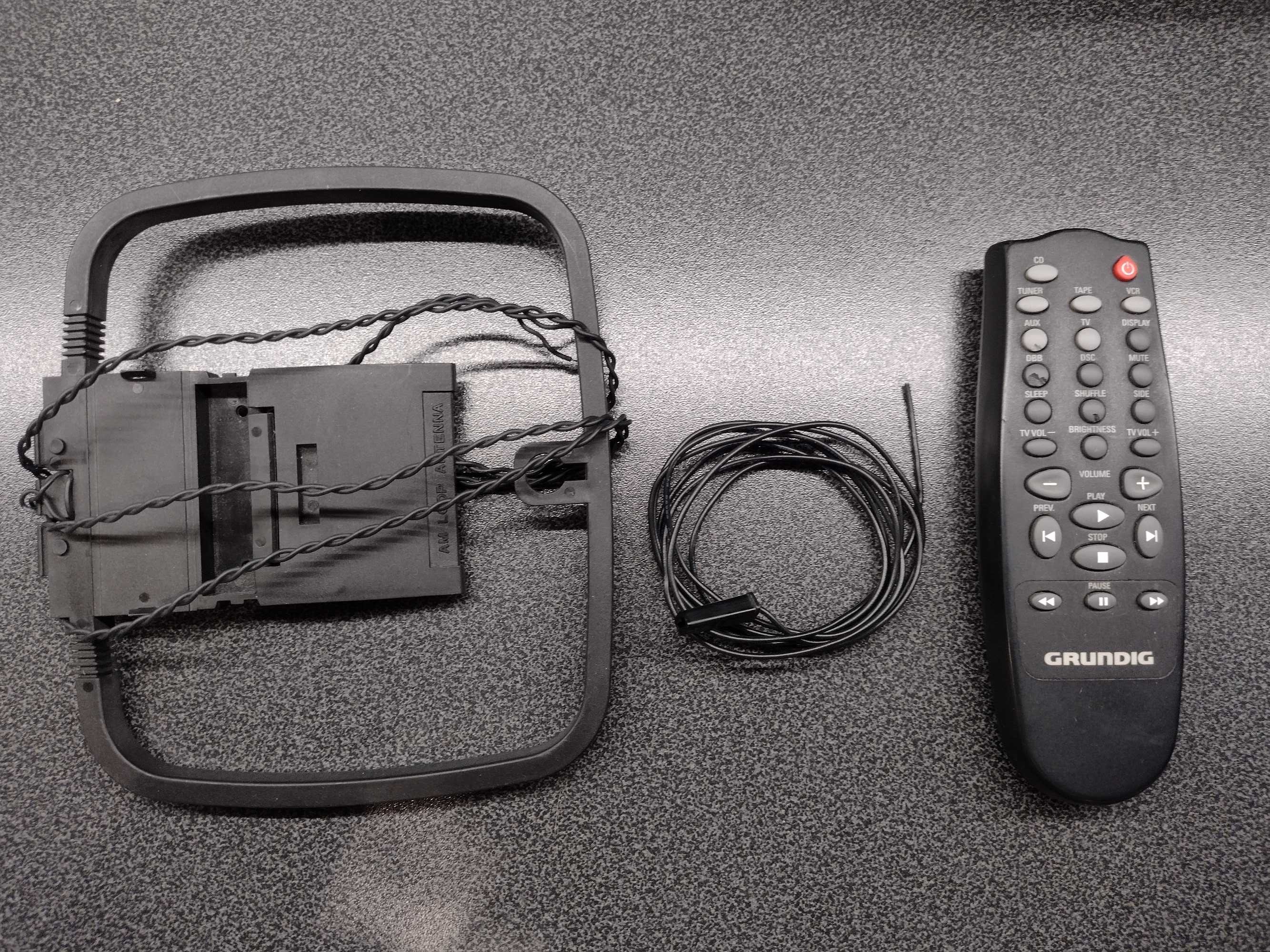 Mini Wieża GRUNDIG UMS 11