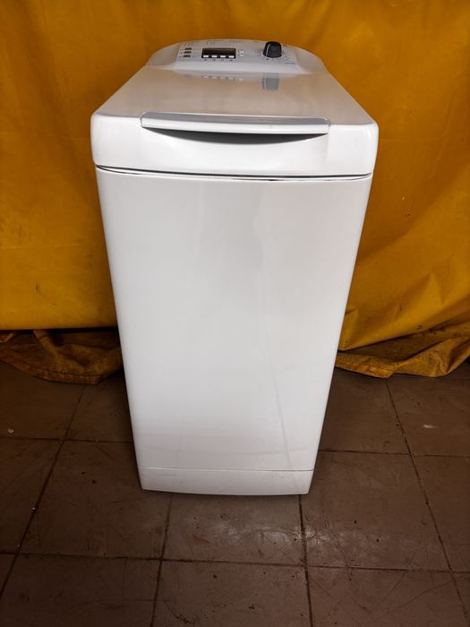 Стиральная машина Аристон AVTF104