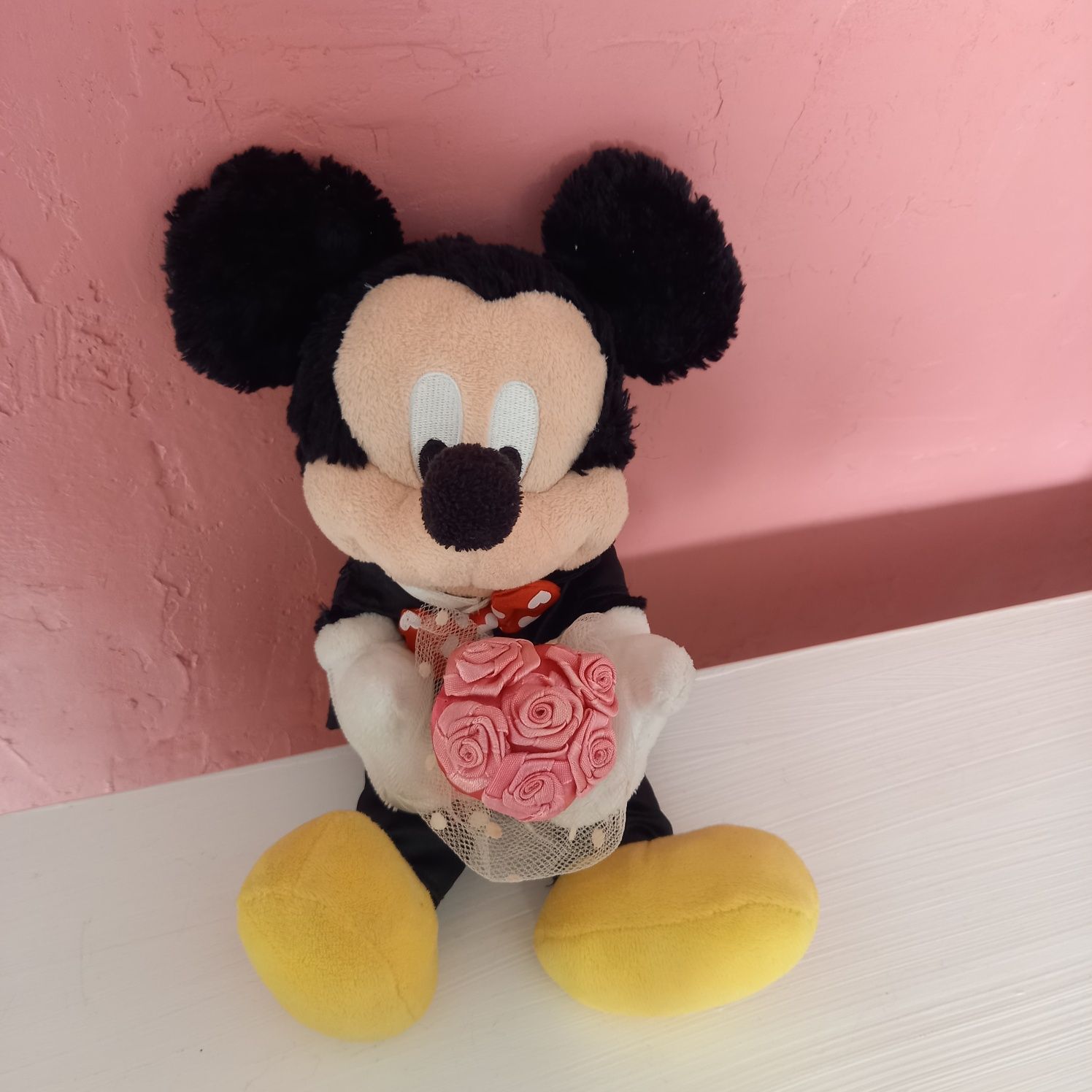 Myszka Miki z bukietem kwiatów vintage Mickey Mouse maskotka pluszak