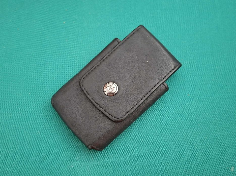 Lindíssima bolsa Mototorola, original, em pele, vintage