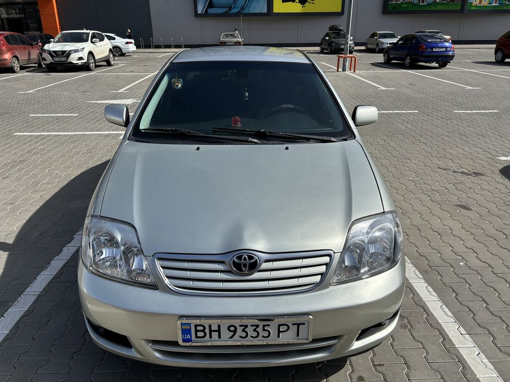 Продам TOYOTA Corolla