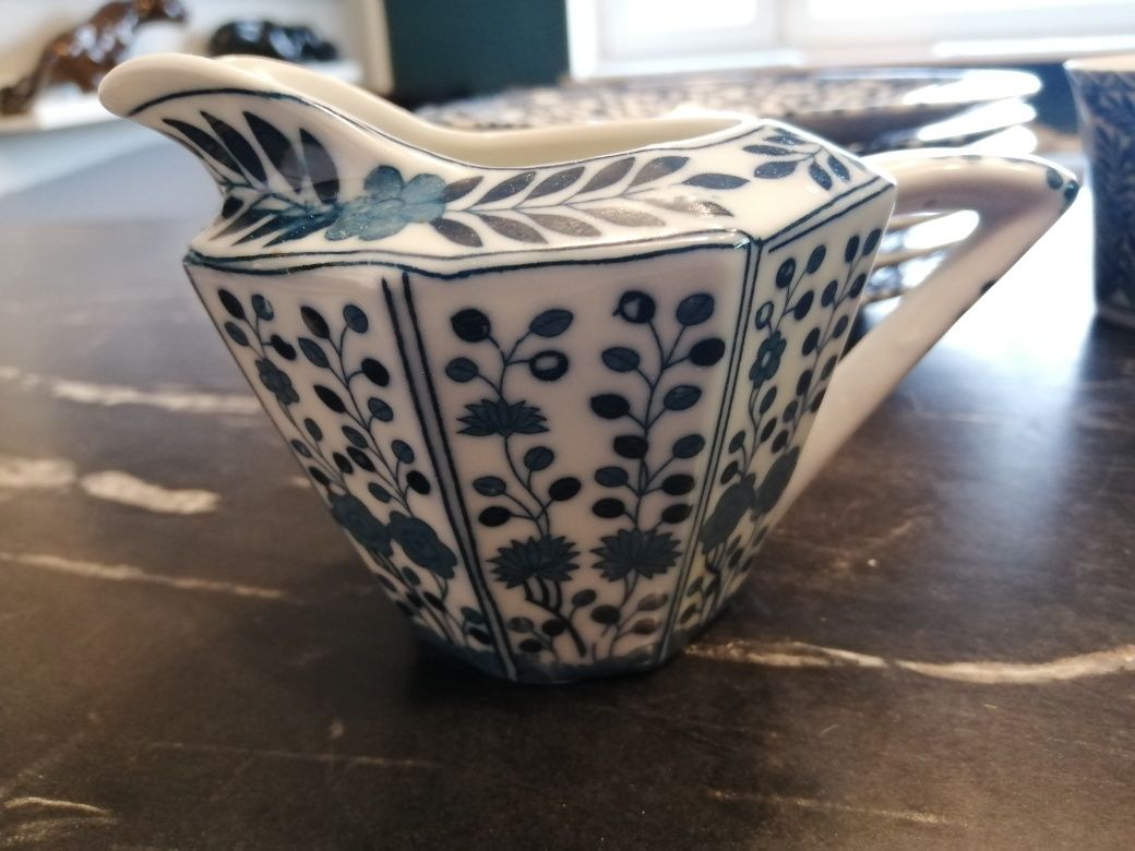 Piękny komplet deserowy z porcelany 19el. NOWY MIKOŁAJ