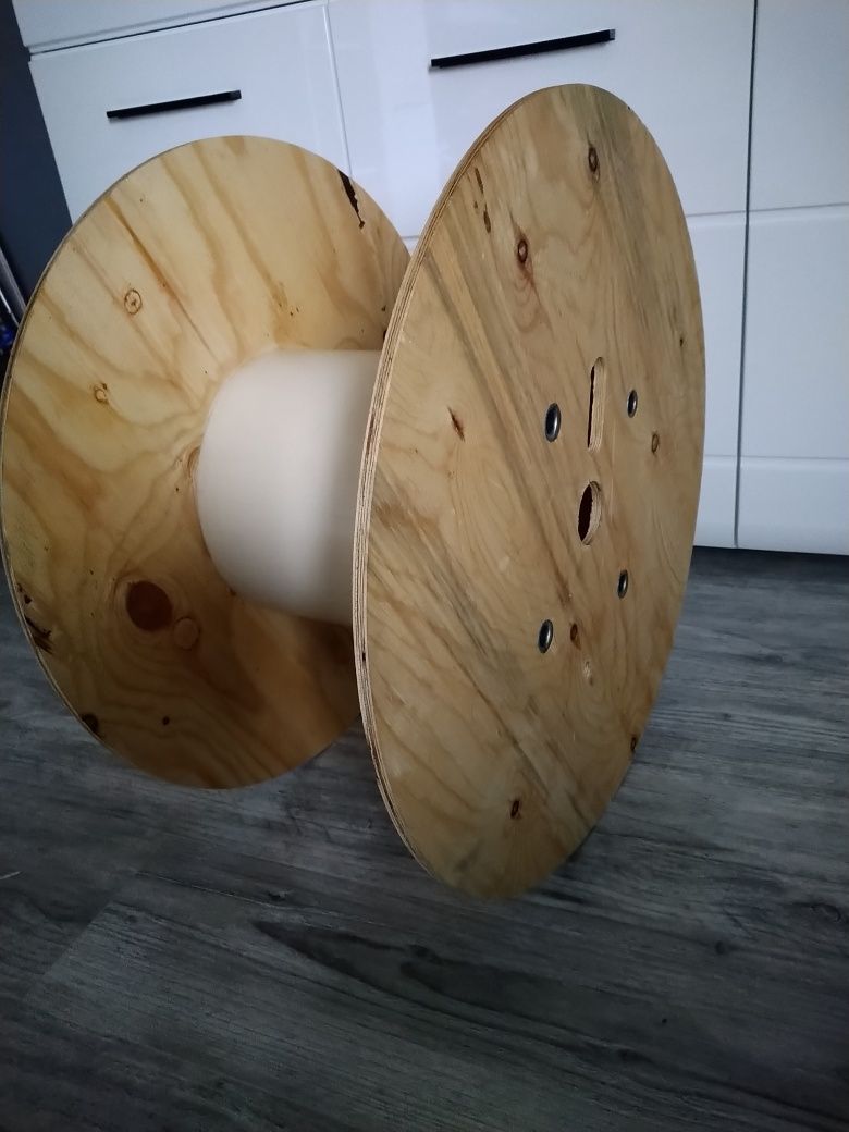 Szpulki po kablach