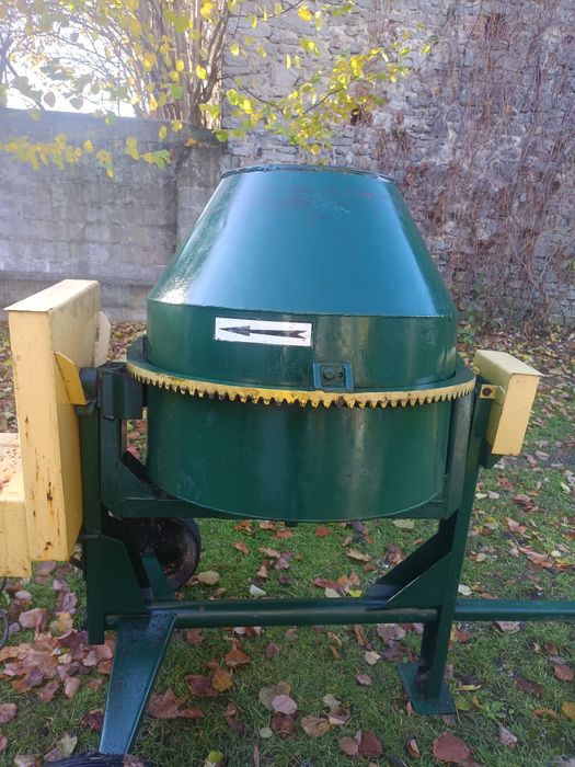 Betoniarka firmy defro