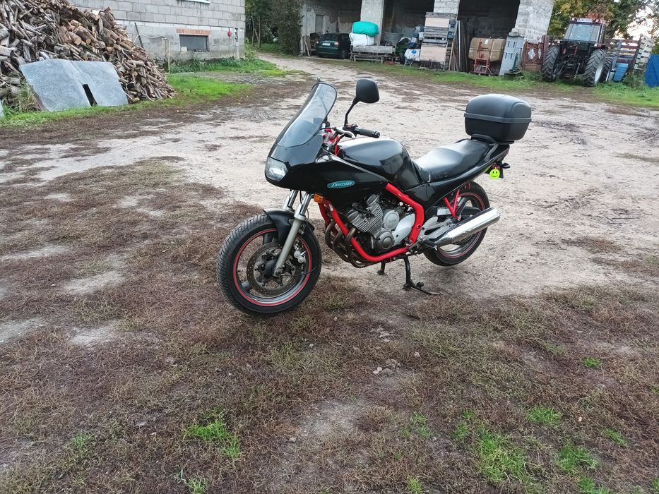 Motocykl Yamaha xj600s Diversion, kuferek, kask gratis.