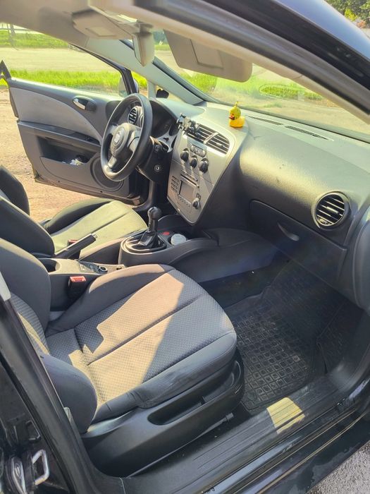 Авто Seat Leon 2